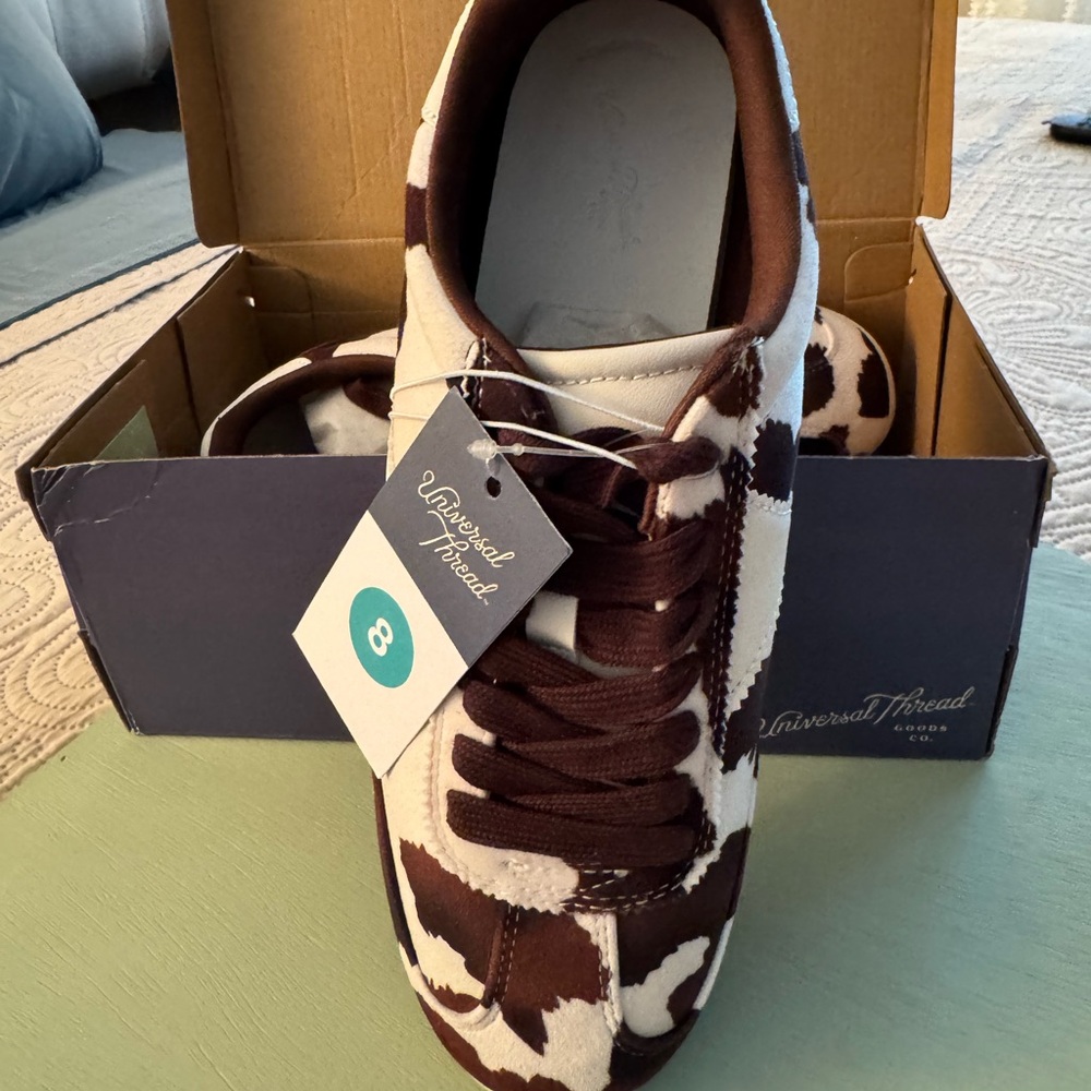 Universal Thread Chocolate and Cream Sneakers